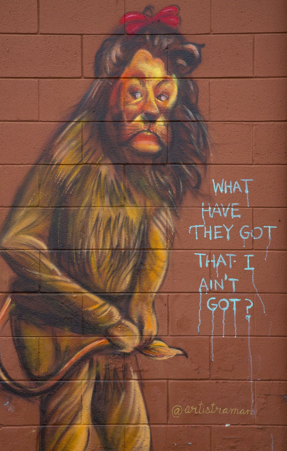 Wizard of Oz murals